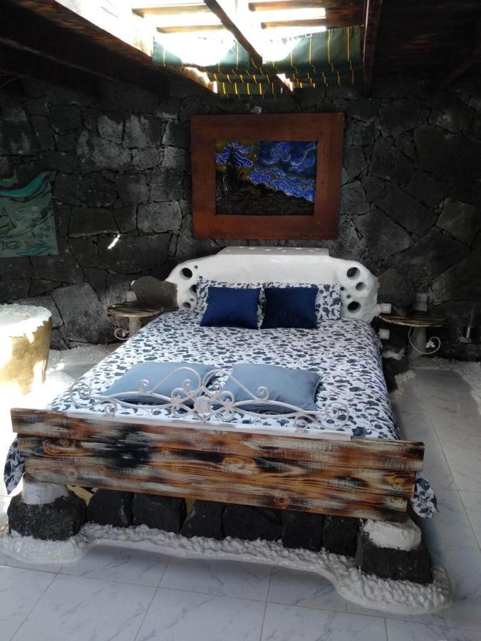 Aloelux Villa ! - Private Villa With Jacuzzi, Cinema ,Massage ,Wonderful View, Art Desing Villa Conil Exterior foto