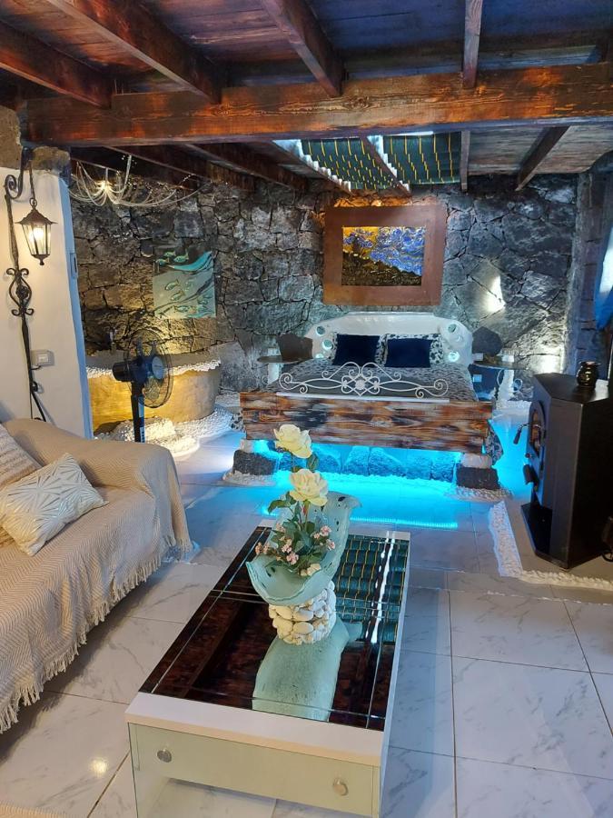 Aloelux Villa ! - Private Villa With Jacuzzi, Cinema ,Massage ,Wonderful View, Art Desing Villa Conil Exterior foto
