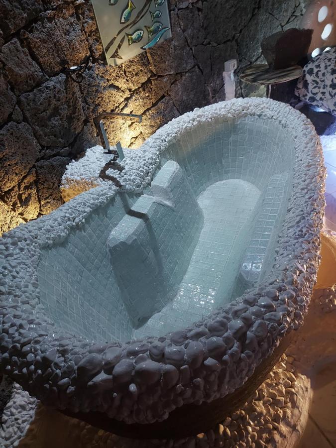 Aloelux Villa ! - Private Villa With Jacuzzi, Cinema ,Massage ,Wonderful View, Art Desing Villa Conil Exterior foto