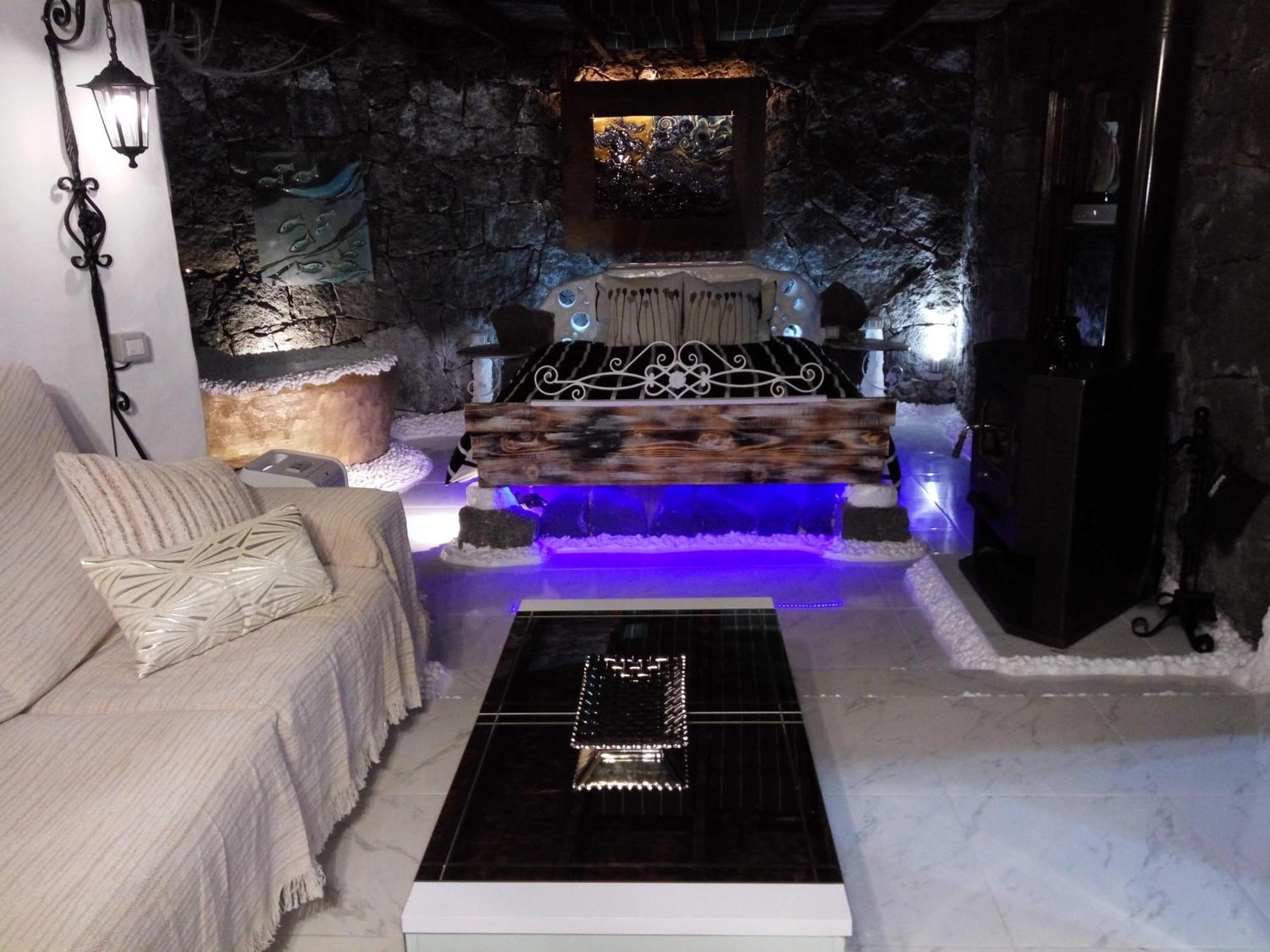 Aloelux Villa ! - Private Villa With Jacuzzi, Cinema ,Massage ,Wonderful View, Art Desing Villa Conil Quarto foto